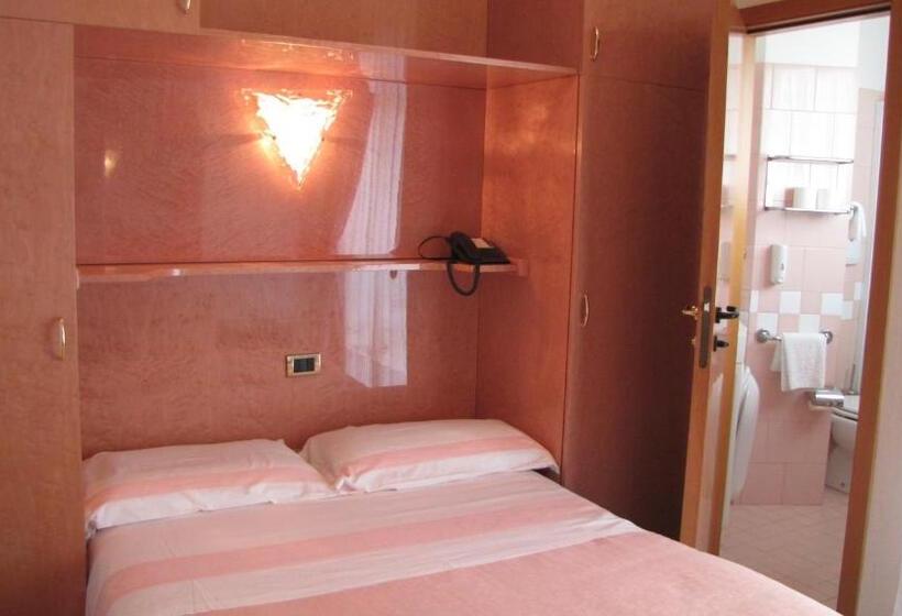 اتاق استاندارد یک نفره, Lanterna