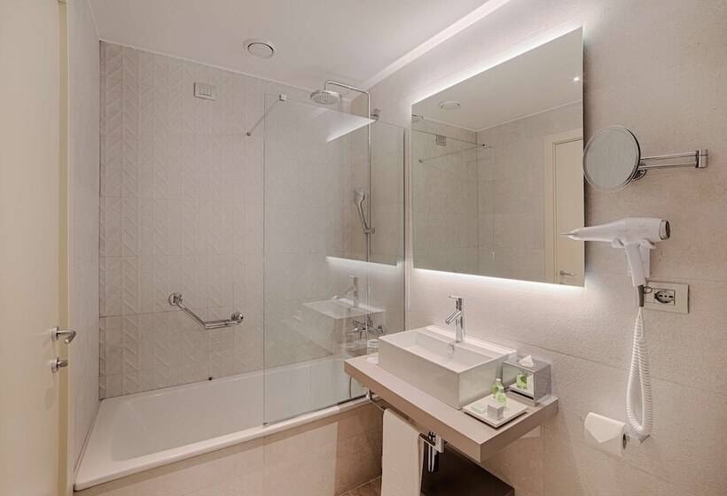 Superior Room with Terrace, NH Palermo