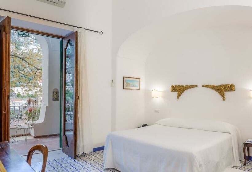 اتاق استاندارد با چشمانداز باغ, Poseidon
