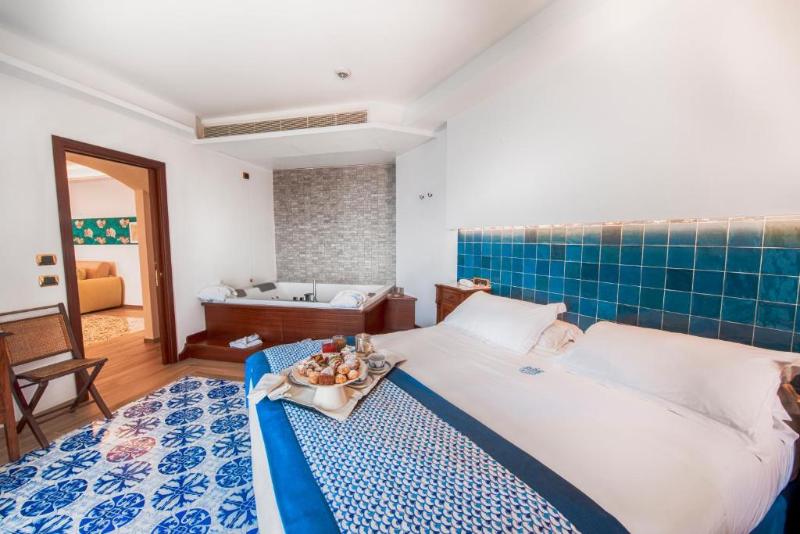 سوییت با چشم‌انداز دریا, Ravello Art Hotel Marmorata