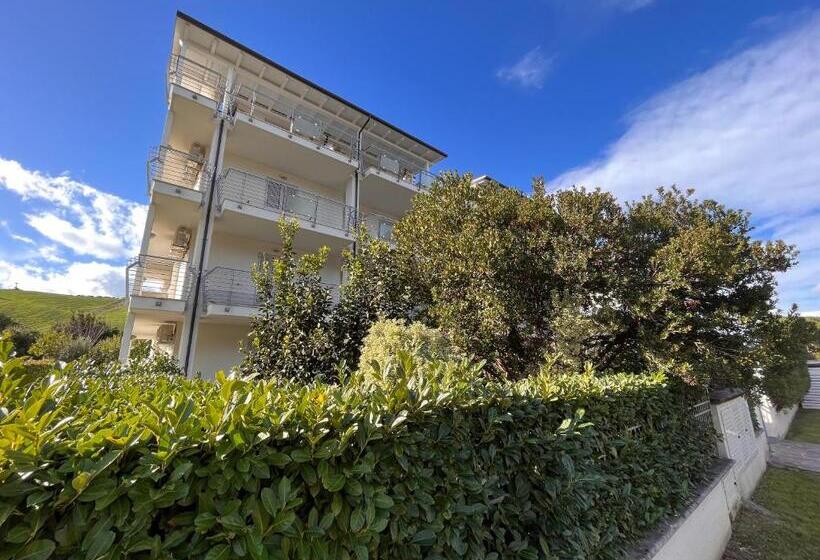 1 Bedroom Penthouse Apartment, Homiday   Residence K2
