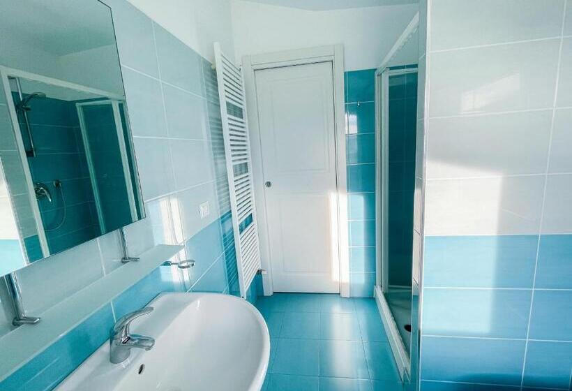 1 Bedroom Penthouse Apartment, Homiday   Residence K2