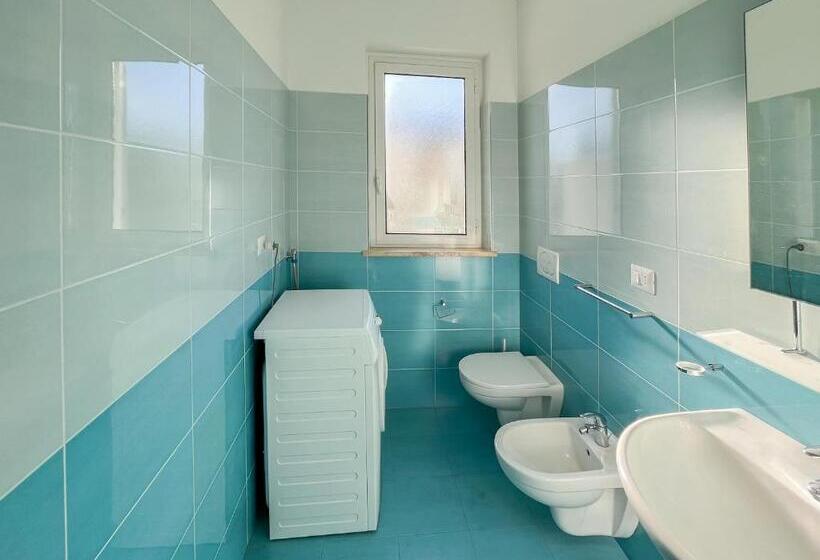 آپارتمان 1 خوابه با چشم‌انداز باغ, Homiday   Residence K2