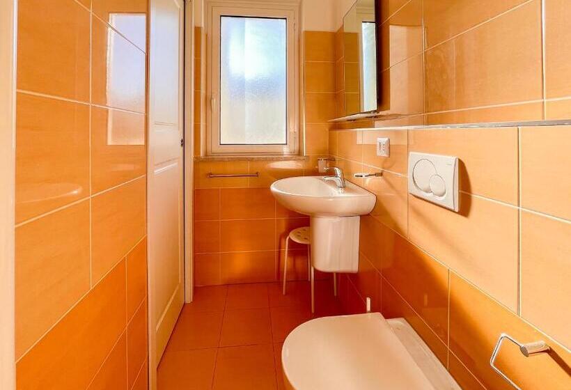 آپارتمان 1 خوابه همکف, Homiday   Residence K2