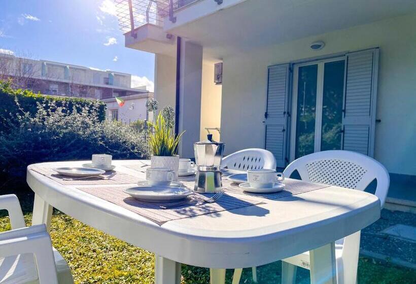 آپارتمان 1 خوابه همکف, Homiday   Residence K2
