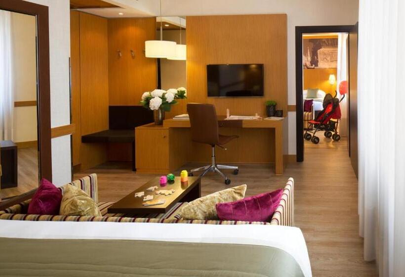 اتاق خانوادگی, Starhotels Tourist