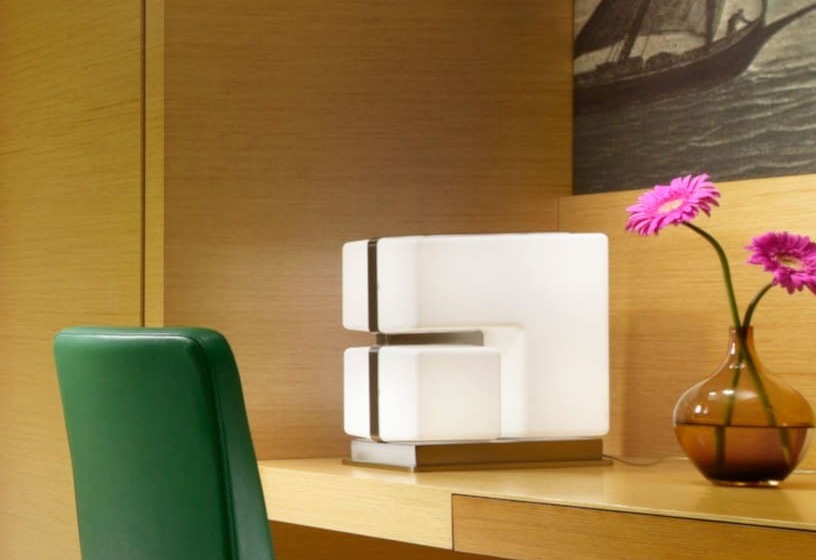 Habitació Clàssica, Unahotels Napoli