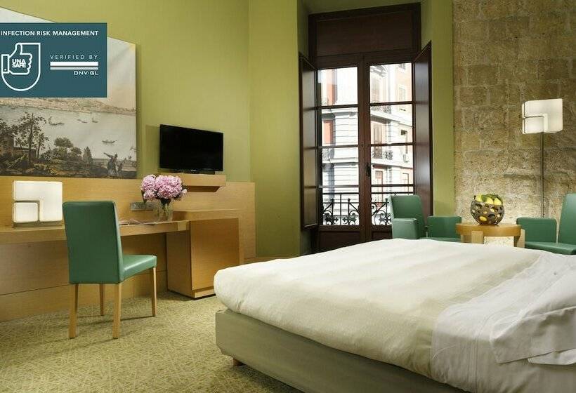 Executive Room, Unas Napoli