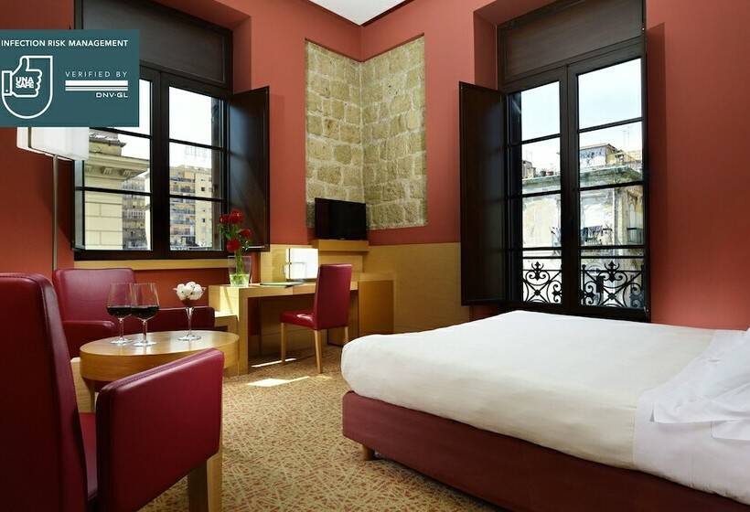 Habitació Executiva, Unahotels Napoli