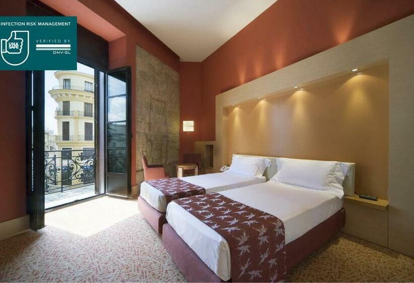 Habitació Superior, Unahotels Napoli