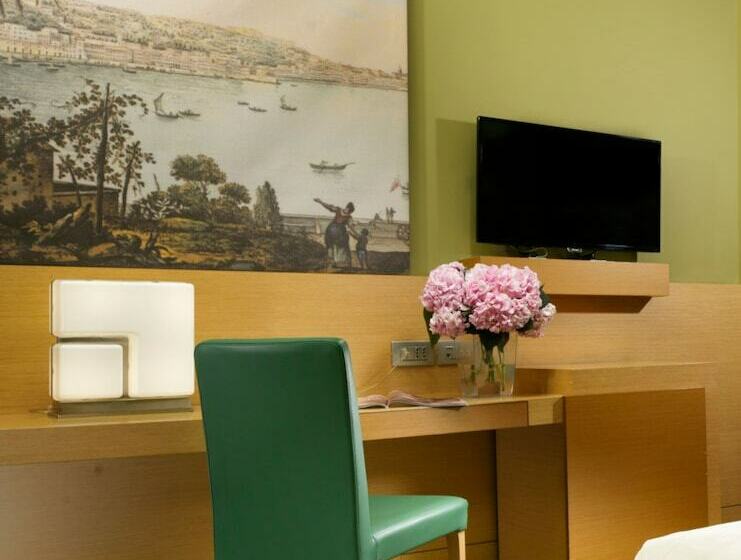 Habitació Individual Clàssica, Unahotels Napoli