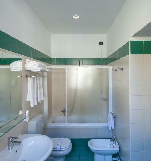 اتاق استاندارد سه نفره, Best Quality Hotel Dock Milano