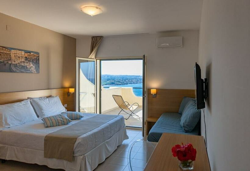 اتاق سوپریور سه تخته, Cdshotels Terrasini   Città Del Mare