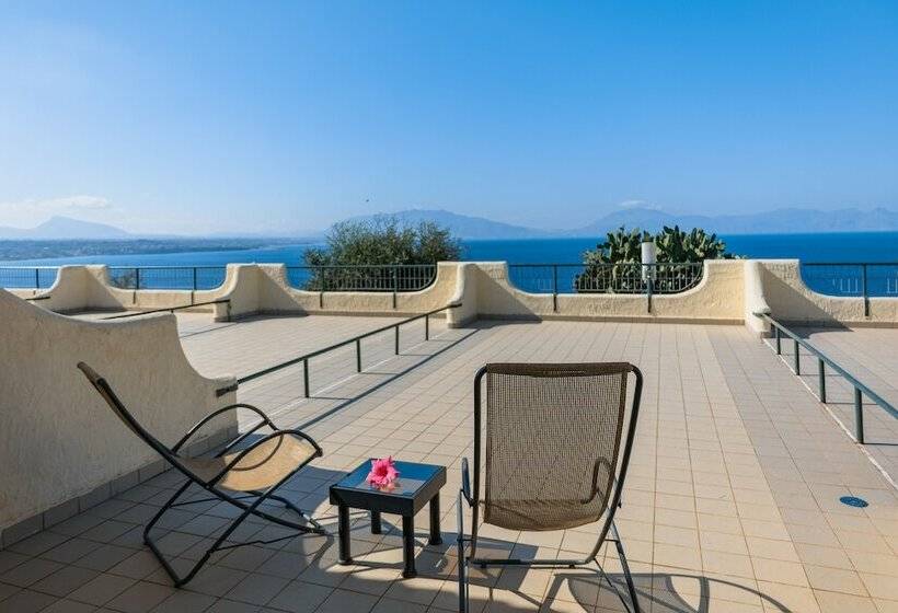 Superior Quadruple Room, Cdss Terrasini  Citta Del Mare