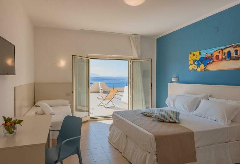 Standard Quadruple Room Sea View, Cdss Terrasini  Citta Del Mare