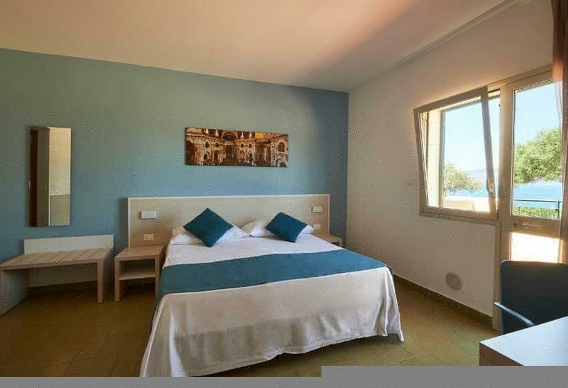 Standard Triple Room Sea View, Cdss Terrasini  Citta Del Mare