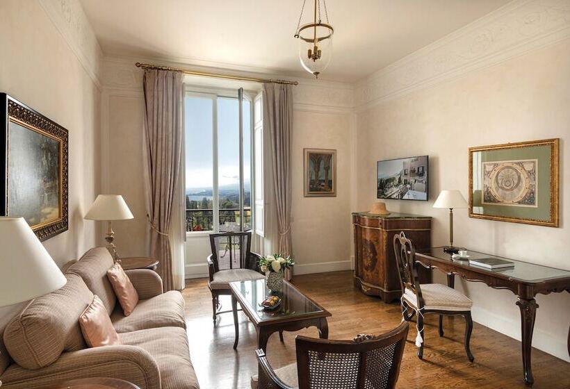 Deluxe Suite Sea View, Grand Hotel Timeo, A Belmond Hotel, Taormina