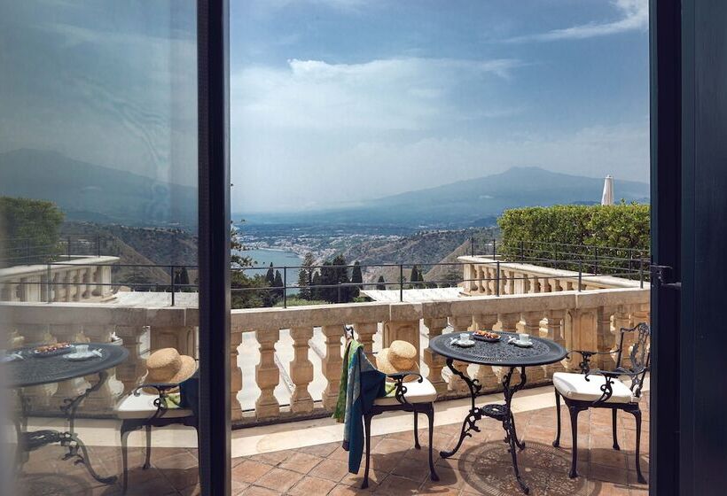 سوئیت جونیور پریمیوم با چشم‌انداز دریا, Grand Hotel Timeo, A Belmond Hotel, Taormina