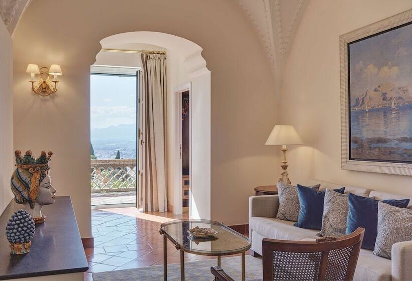 سوئیت جونیور پریمیوم با چشم‌انداز دریا, Grand Hotel Timeo, A Belmond Hotel, Taormina