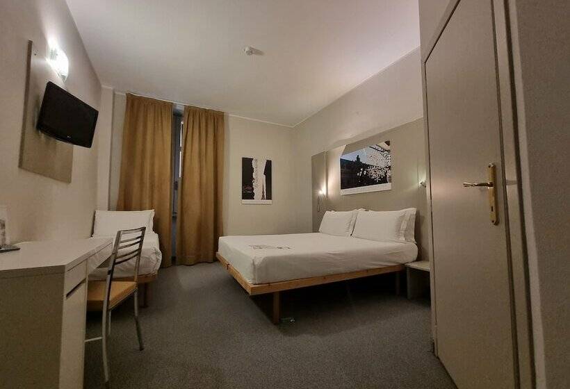 Standard Triple Room, Astoria Torino Porta Nuova