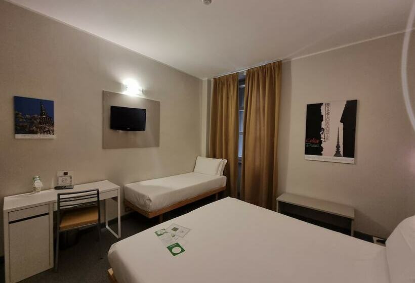 Standard Triple Room, Astoria Torino Porta Nuova