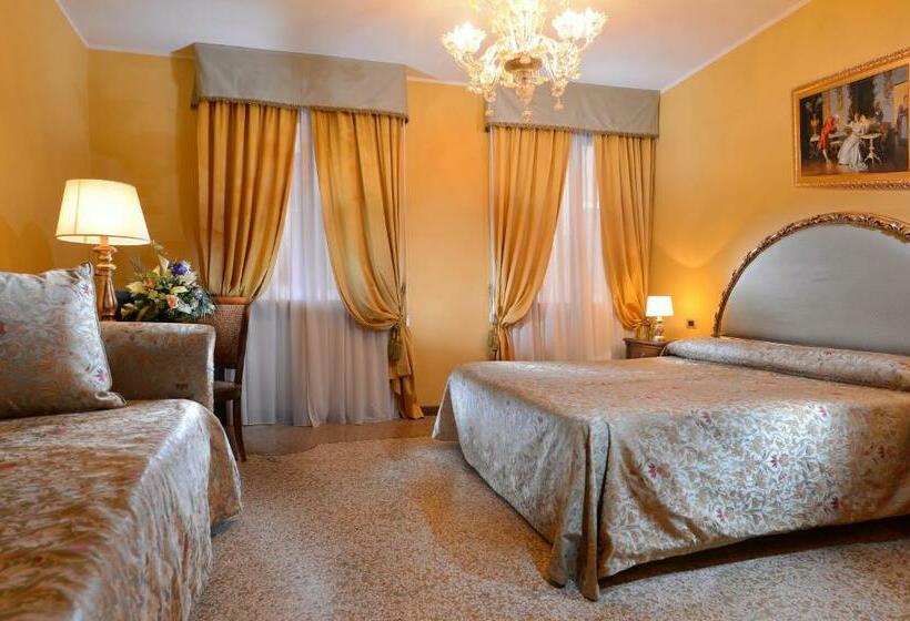 Triple Classic Room, Antico Panada