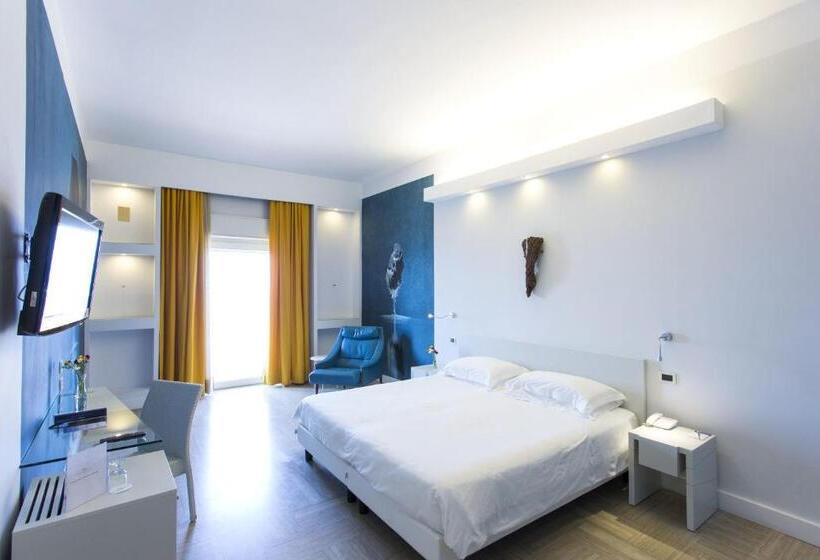 سوییت جونیور, Art Hotel Gran Paradiso