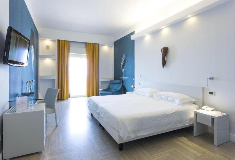 سوییت جونیور, Art Hotel Gran Paradiso