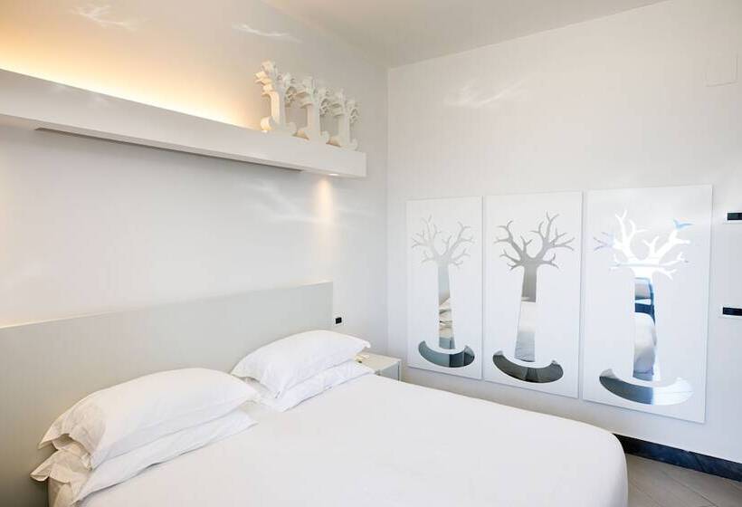 اتاق پرمیوم با چشم‌انداز دریا, Art Hotel Gran Paradiso