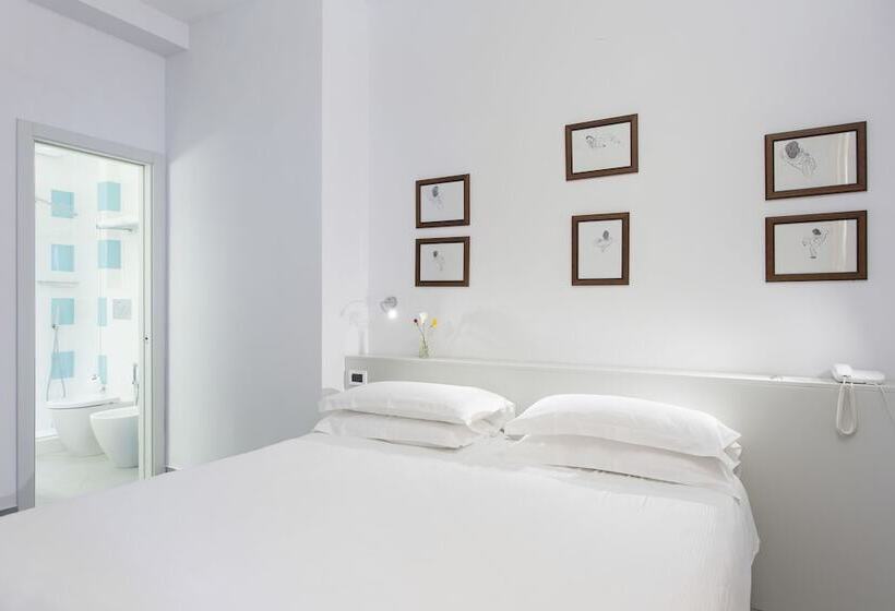 اتاق پرمیوم با چشم‌انداز دریا, Art Hotel Gran Paradiso