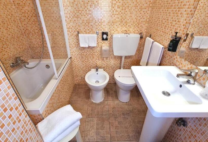 اتاق استاندارد, Green Class Hotel Astoria