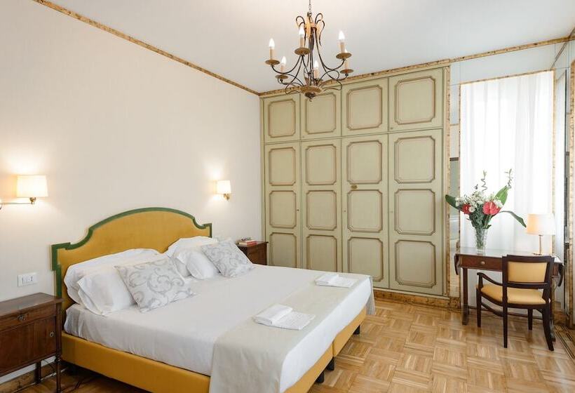 Chambre Familiale, Continental