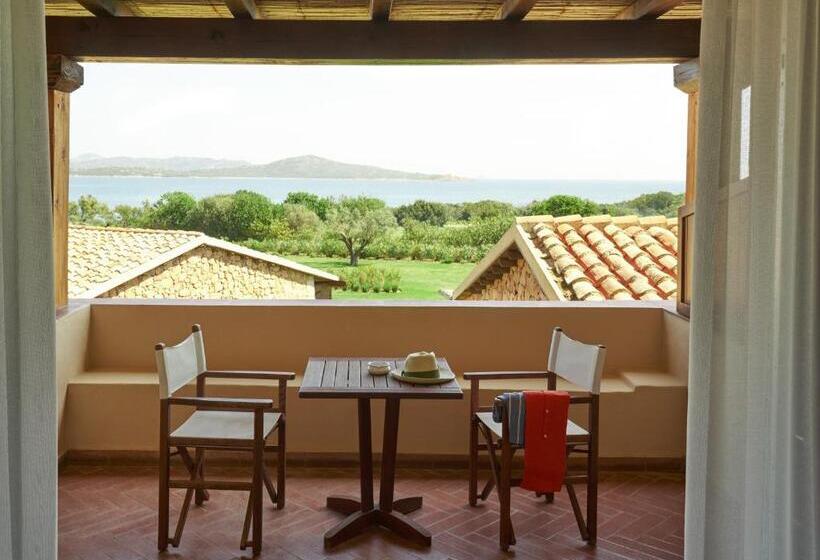 اتاق لوکس با چشم‌انداز دریا, Due Lune Puntaldia Resort & Golf