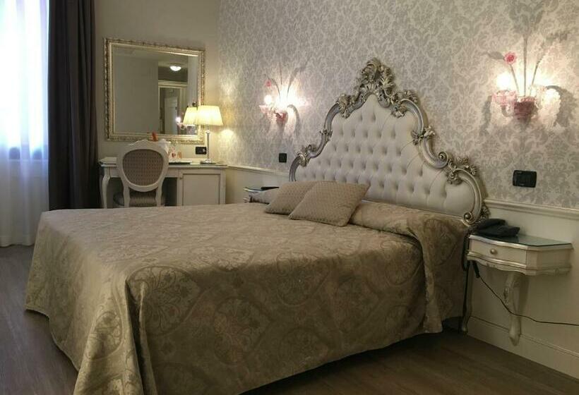 اتاق استاندارد سه نفره, Gorizia A La Valigia