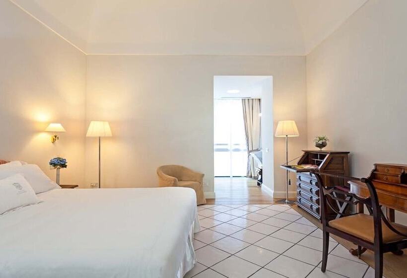 اتاق کلاسیک, Grand Hotel Cocumella