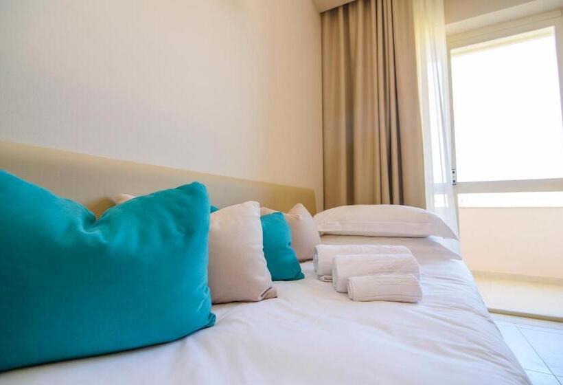 سوییت جونیور لوکس, Grand Hotel President