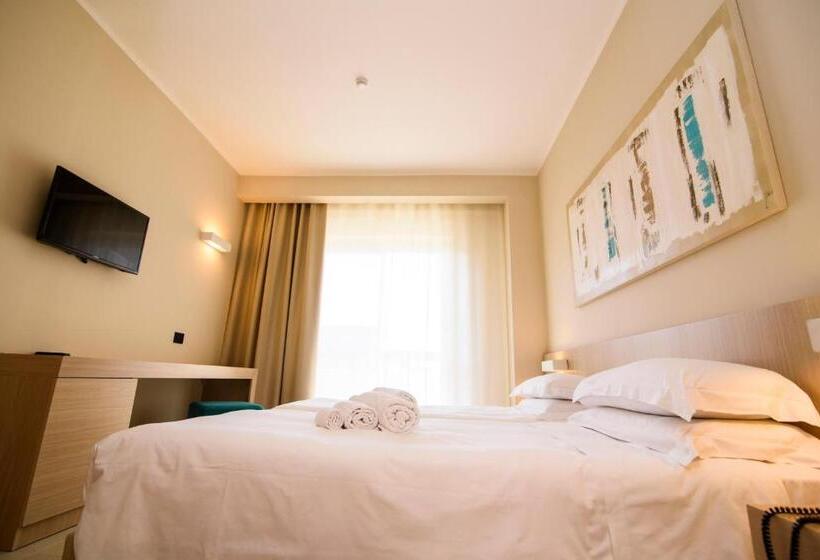 اتاق لوکس, Grand Hotel President