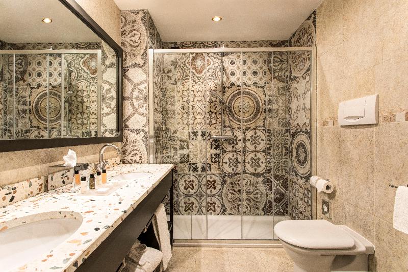 سوئیت با تخت بزرگ, Indigo Verona   Grand Hotel Des Arts, An Ihg