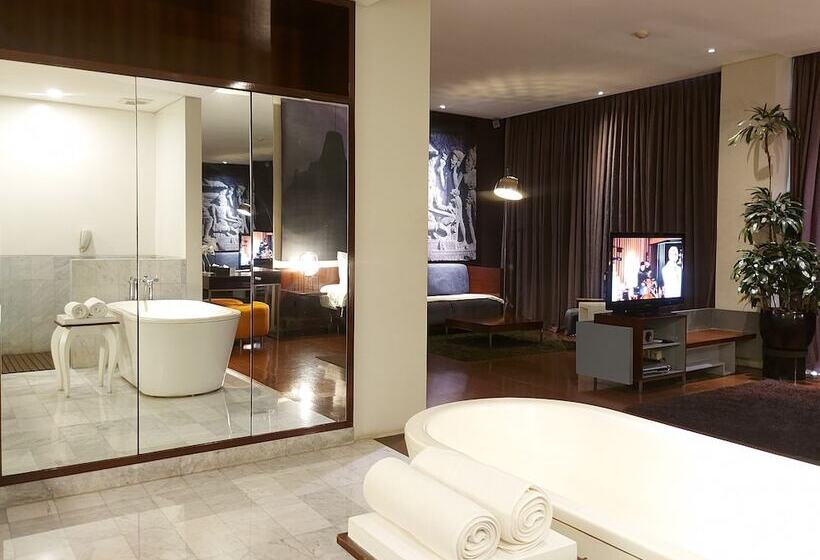 Suite, Kemang Icon