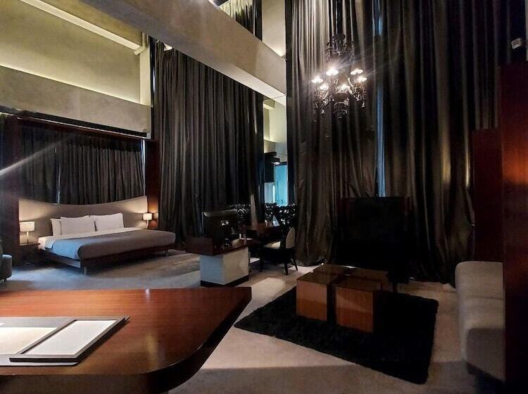 Suite, Kemang Icon