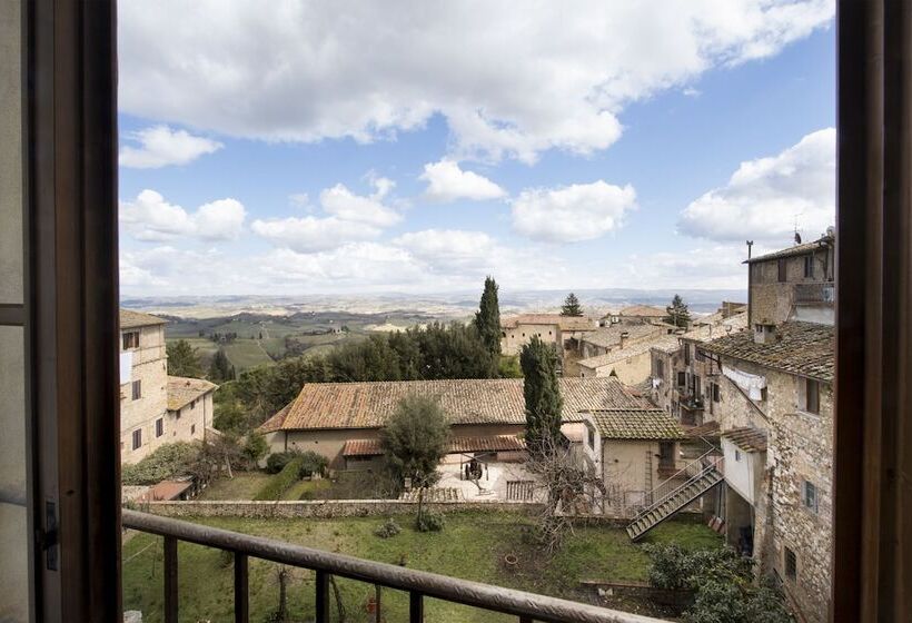 Quarto Estandar com Vistas, Leon Bianco