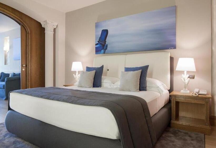سوییت با چشم‌انداز دریا, Mazzarò Sea Palace   The Leading Hotels Of The World