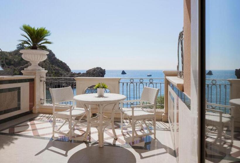 اتاق سه نفره سوپریور با چشم‌انداز دریا, Mazzarò Sea Palace   The Leading Hotels Of The World