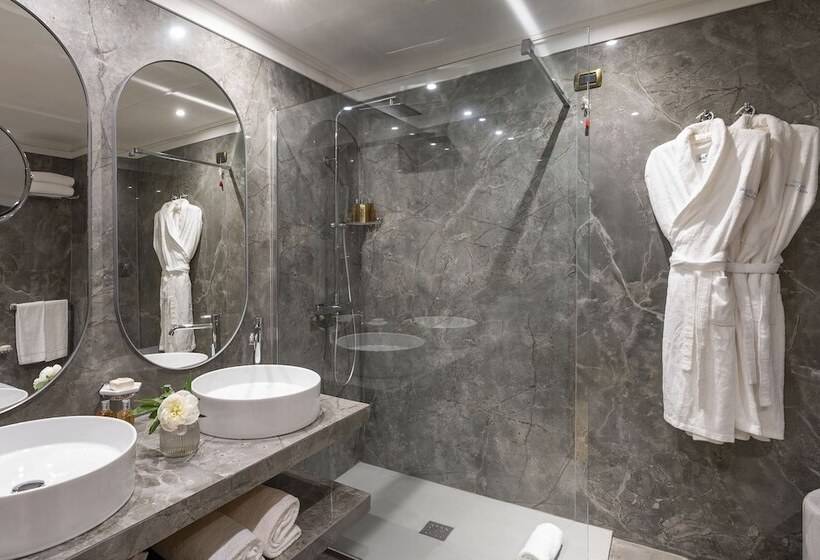 سوییت با چشم‌انداز دریا, Mazzarò Sea Palace   The Leading Hotels Of The World