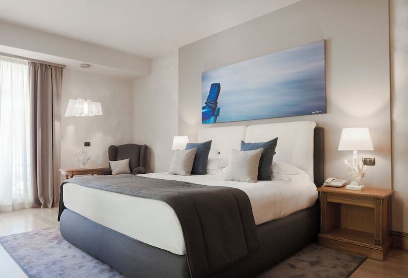 اتاق لوکس با چشم‌انداز دریا, Mazzarò Sea Palace   The Leading Hotels Of The World