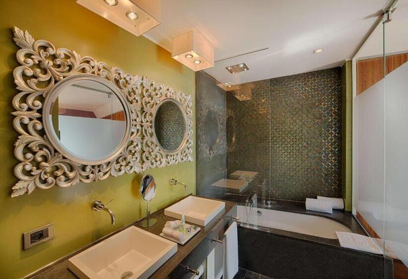 اتاق پرمیوم, NH Collection Taormina