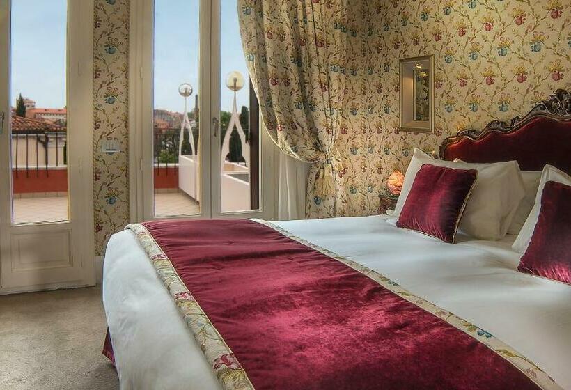 اتاق دلوکس با تخت کینگ و چشم‌انداز, Papadopoli Venezia   Mgallery Collection