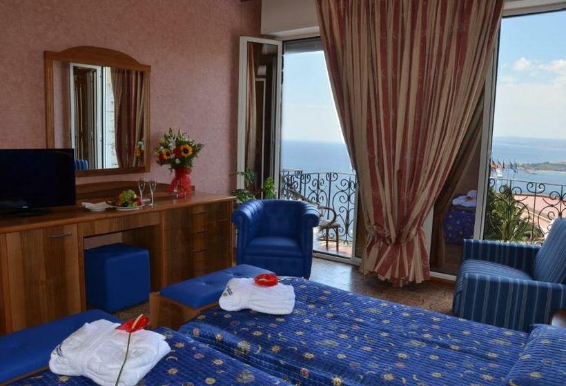 Chambre Triple Standard Vue Mer, Taormina Park