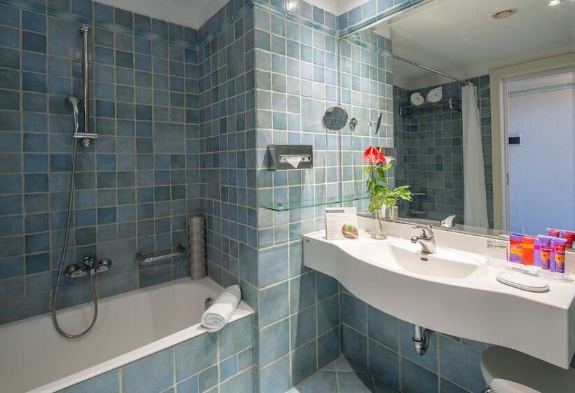 اتاق لوکس با چشم‌انداز دریا, Unahotels Capotaormina