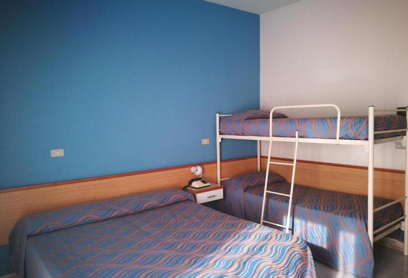 اتاق استاندارد چهار تخته, Village Club Santa Caterina